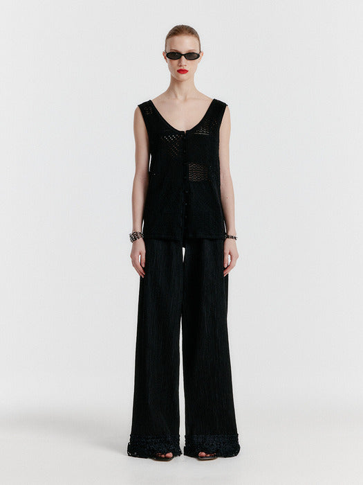 Eenk Yizi Unbalanced Knit Sleeveless Top - Black