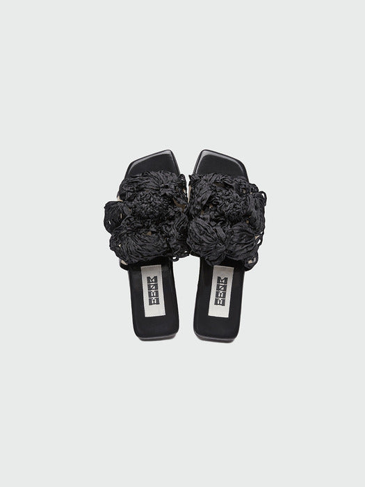Eenk Yorsa Flower Corsage Sandals - Black