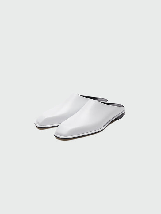 Eenk Ycop Square-toe Flat Mules - White