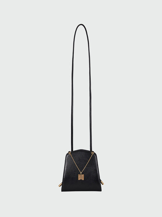Eenk Her Chain Logo Bag - Black