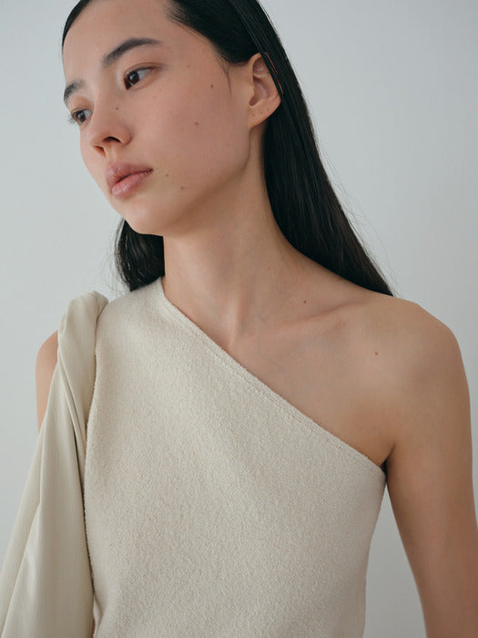 [moia] one shoulder top (cream)