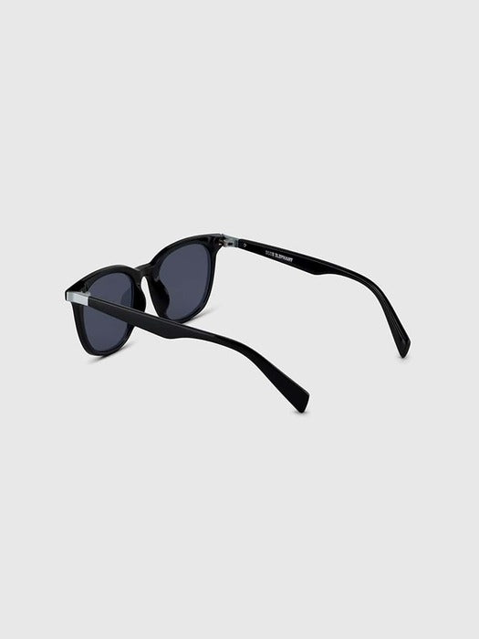 Sunglasses in black - Premium quality product image