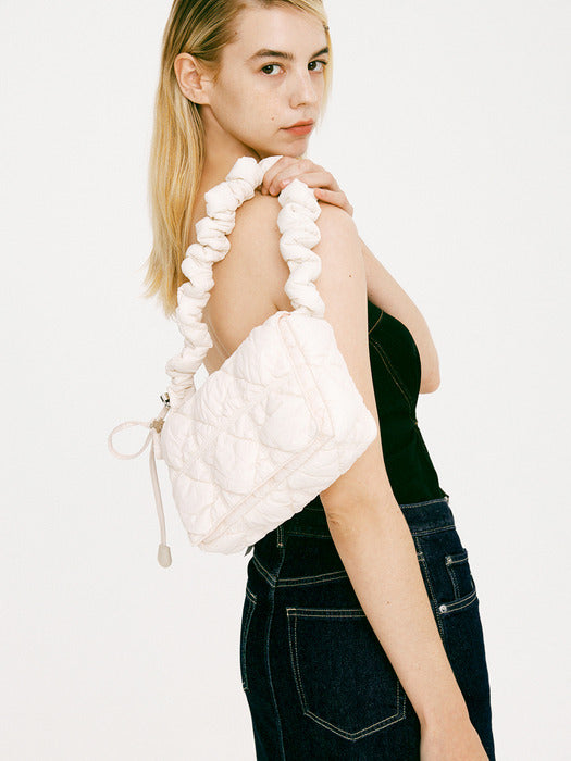Lucy Ivory H74103010