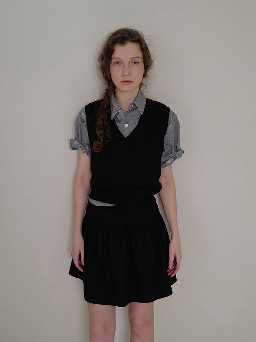[nothing written] Pou flare skirt (Black)