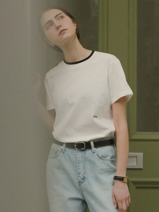 [TILLIDIE] Coloring logo embroidery half sleeve t-shirt_Ivory