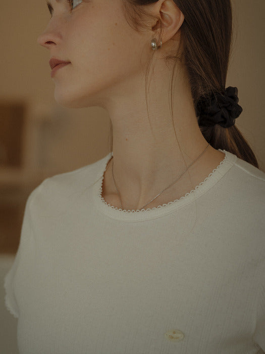 [TILLIDIE] Lace detail eyelet t-shirt_Ivory