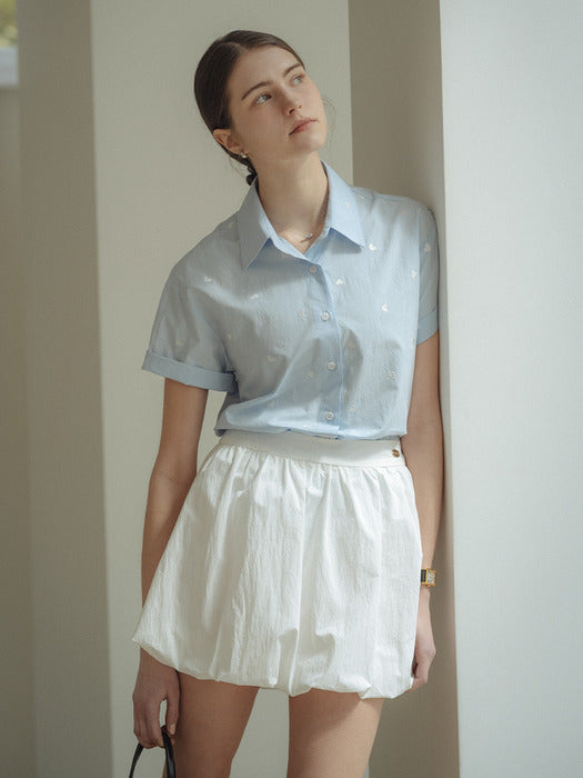 [TILLIDIE] Heart embroidery half sleeve shirt_Sky blue