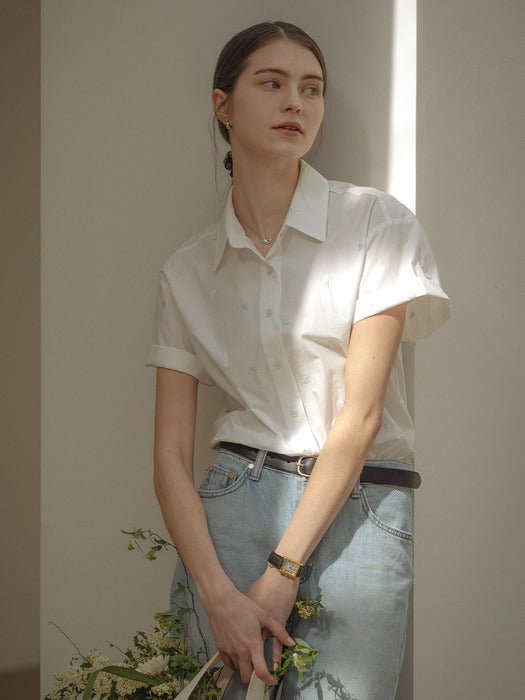 [TILLIDIE] Heart embroidery half sleeve shirt_Ivory