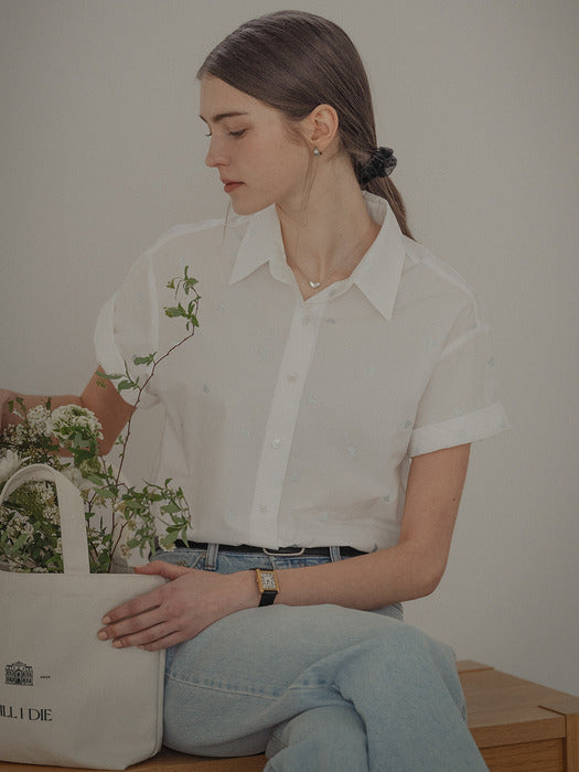 [TILLIDIE] Heart embroidery half sleeve shirt_Ivory