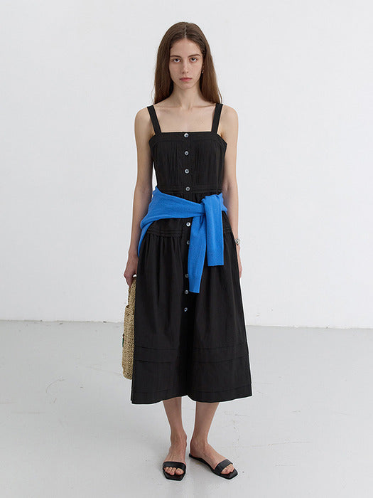 [dunst] SQUARE-NECK SLEEVELESS DRESS BLACK_UDDR5B230BK