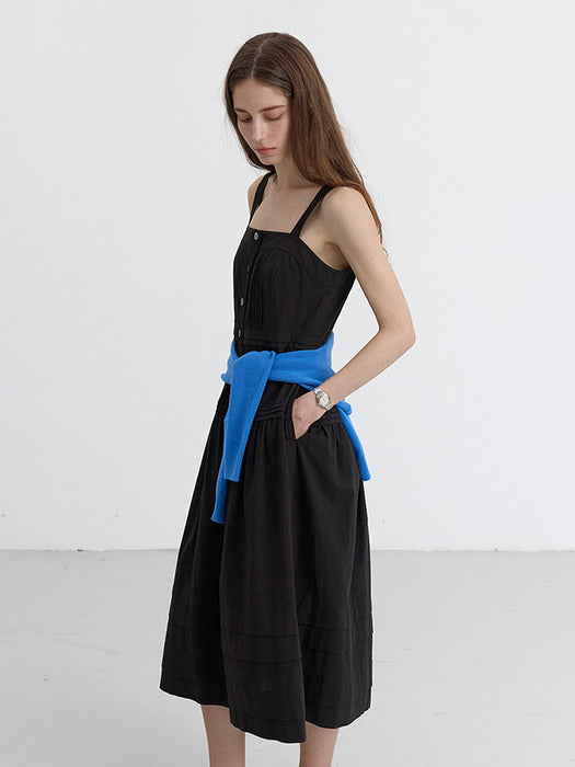 [dunst] SQUARE-NECK SLEEVELESS DRESS BLACK_UDDR5B230BK