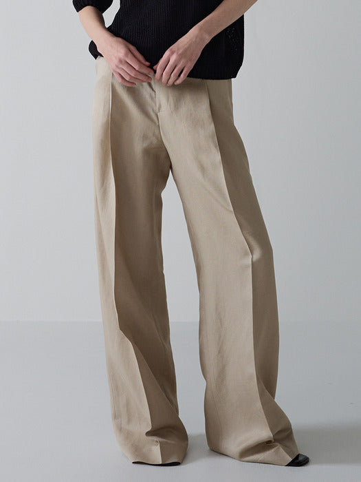 Clothing in beige - Premium quality product image