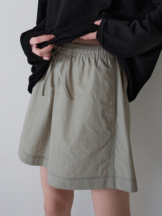 Facade Pattern Banding Bermuda Pants sage