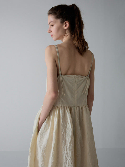 [facade pattern] Volume Sleeveless Dress - Cream