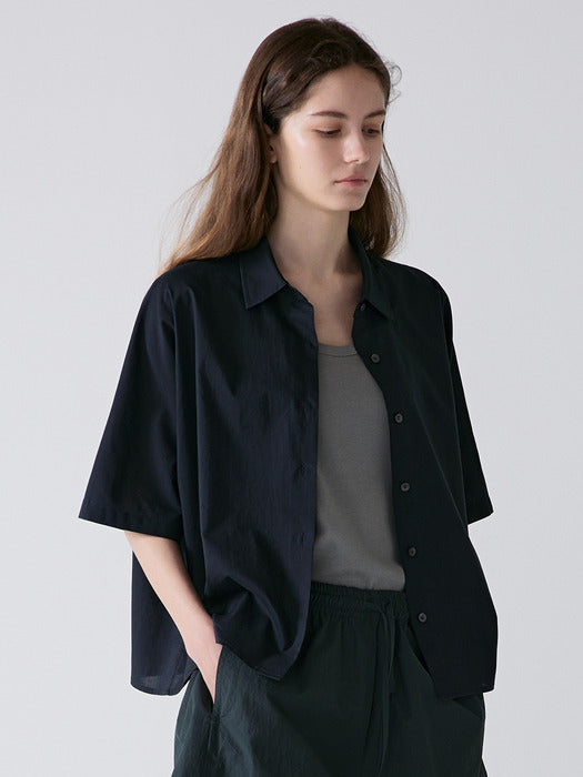 Facade Pattern Cotton Crop Half Shirt vintage navy