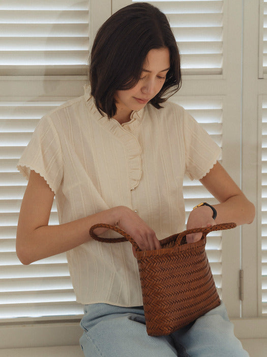 [TILLIDIE] Embroidery textured short sleeve frill blouse_Beige