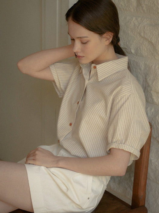 Tillidie Ann button point shirt Beige