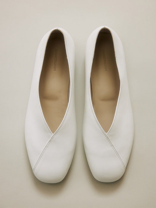 Kindersalmon Edel Stitch Leather Flat White