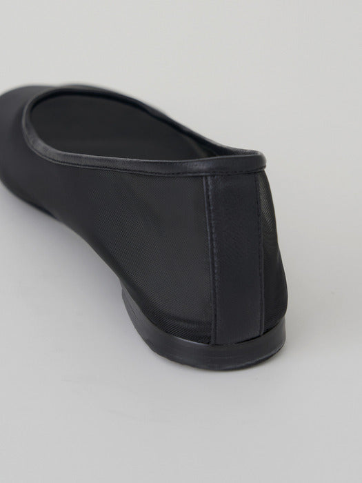 Shoes in black - Premium quality product image