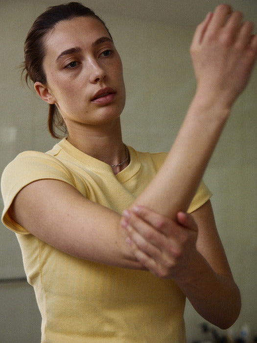 [nothing written] 90s t-shirt (Vanilla butter)