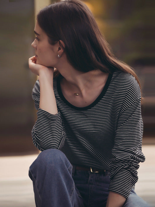 Tillidie U-neck long sleeve stripe t-shirt Black