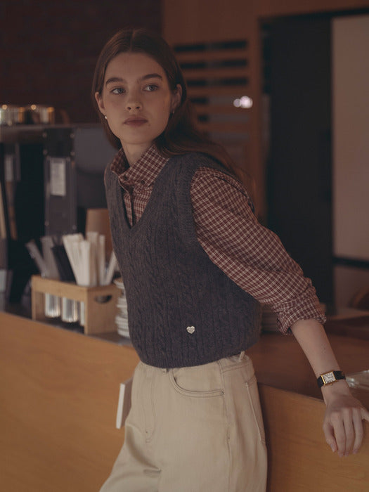 [TILLIDIE] Eyelet cable wool knit vest_Gray