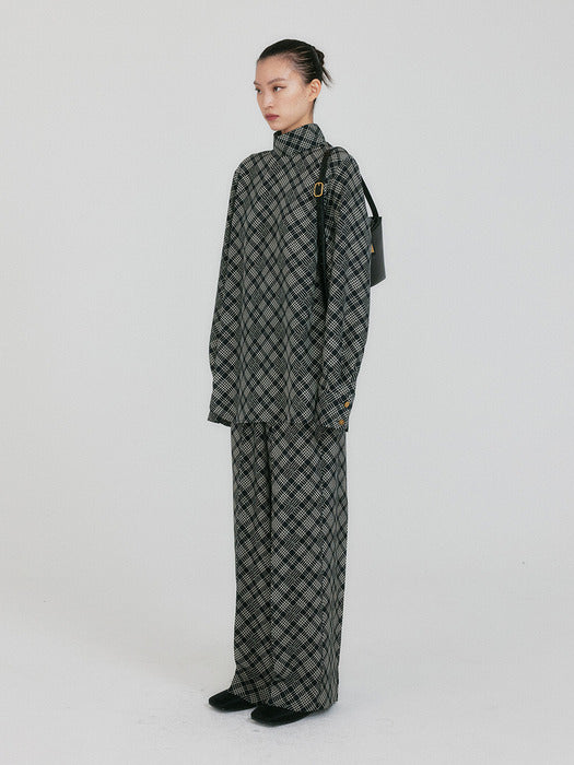 Eenk Znow High Neck Shirt - Black/Ivory