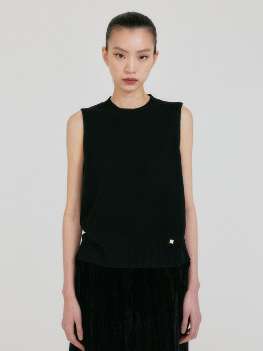 Eenk Zan Roundneck Knit Vest - Black
