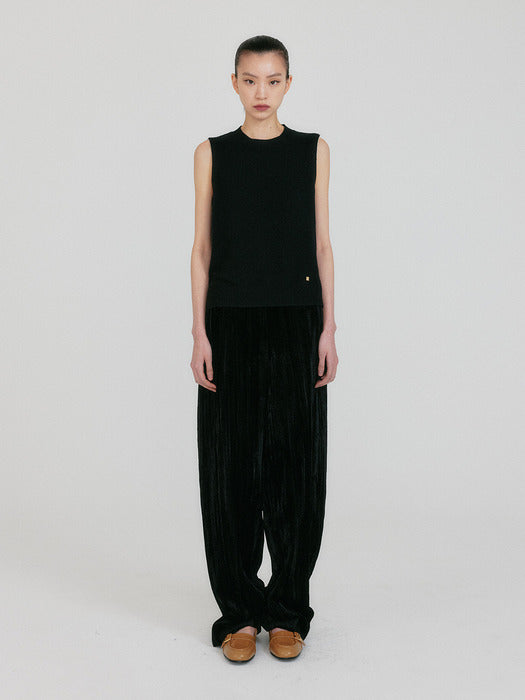 Eenk Zan Roundneck Knit Vest - Black