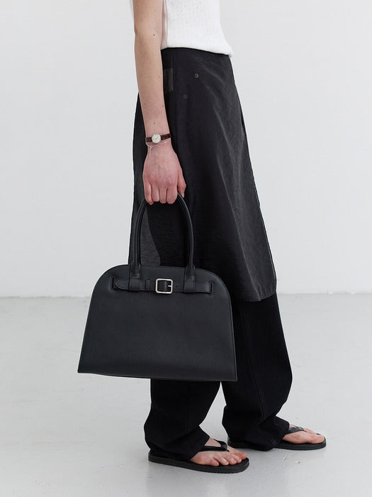 [dunst] BUCKLE LEATHER TOTE BAG BLACK_UDBA4F206BK