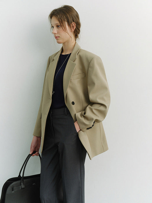 [dunst] ESSENTIAL 2 BUTTON WOOL BLAZER SAND BEIGE_UDJA6A202CM