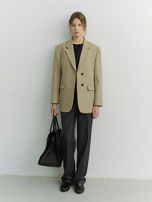 [dunst] ESSENTIAL 2 BUTTON WOOL BLAZER SAND BEIGE_UDJA6A202CM