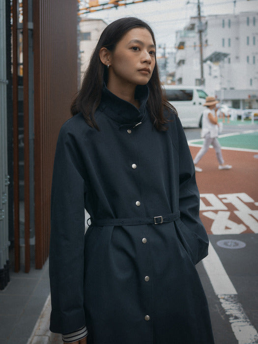 [TILLIDIE] Slim belt raglan sleeve trench coat_Navy