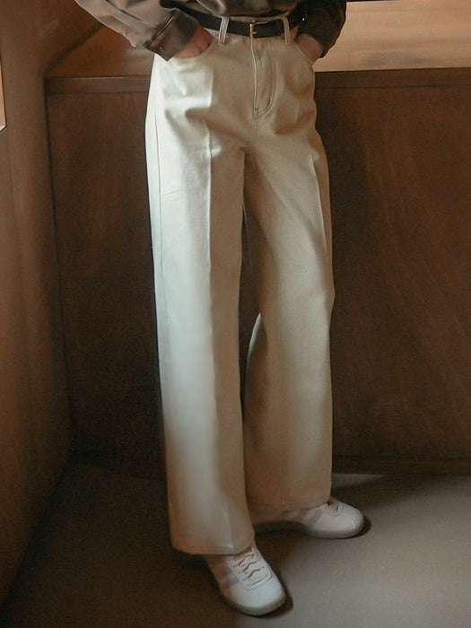 Tillidie Iris stitch point straight denim pants Cream