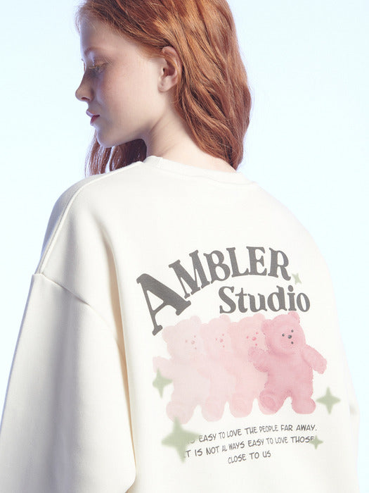 [ambler] Approaching love Bear Sweatshirt AMM1211 (Ivory)