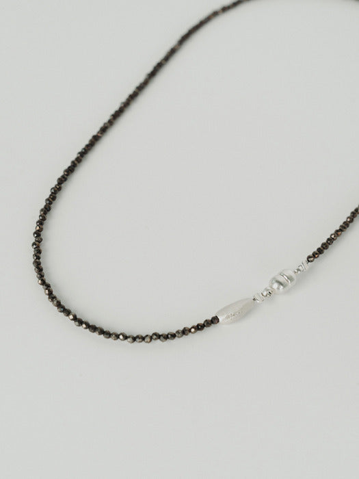 [moia] grit choker (charcoal)