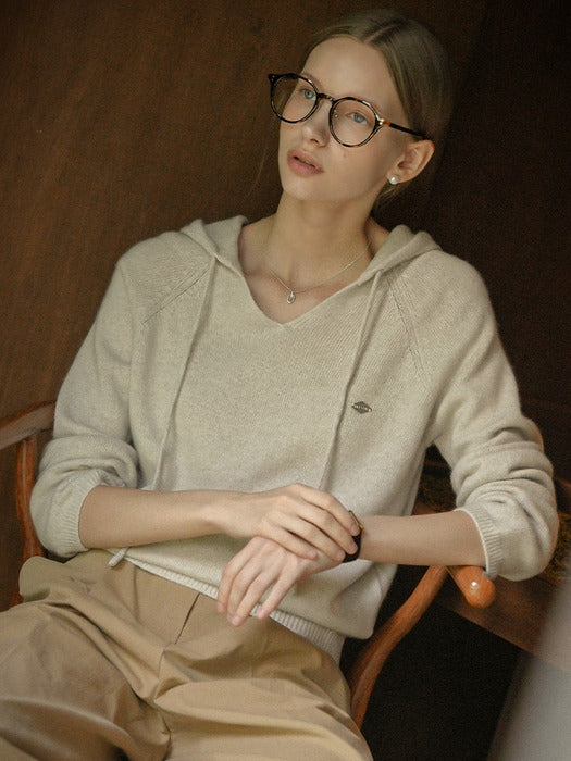 Tillidie Mellow hooded v-neck knit Cream