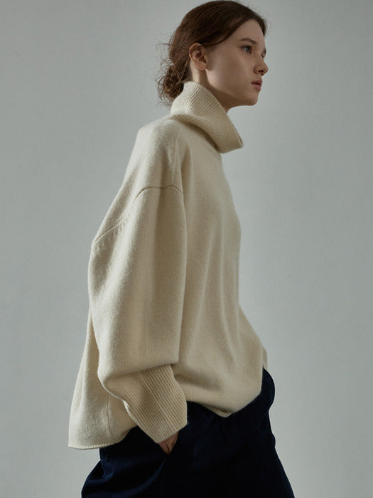Alpaca Turtleneck Knit - Ivory