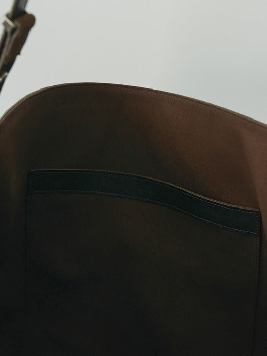 [moia] lake shoulder bag (brown)