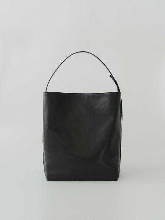 [moia] lake shoulder bag (black)