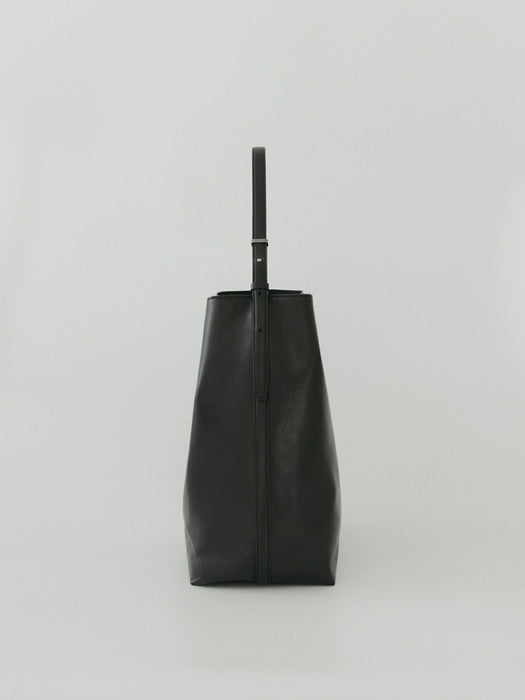 [moia] lake shoulder bag (black)