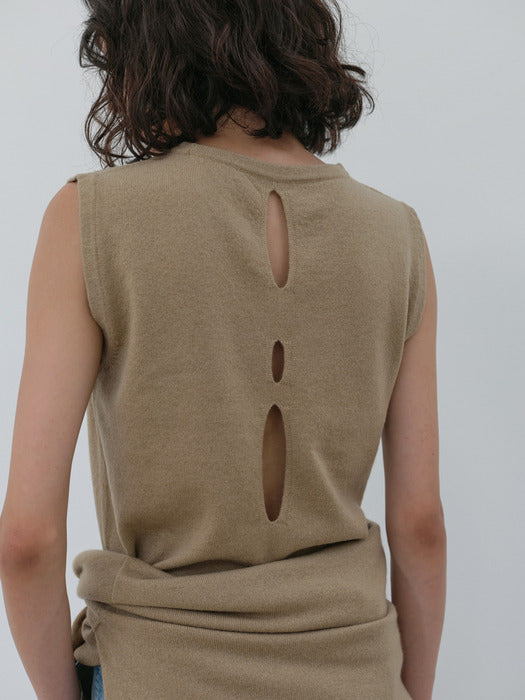 Clothing in beige - Premium quality product image