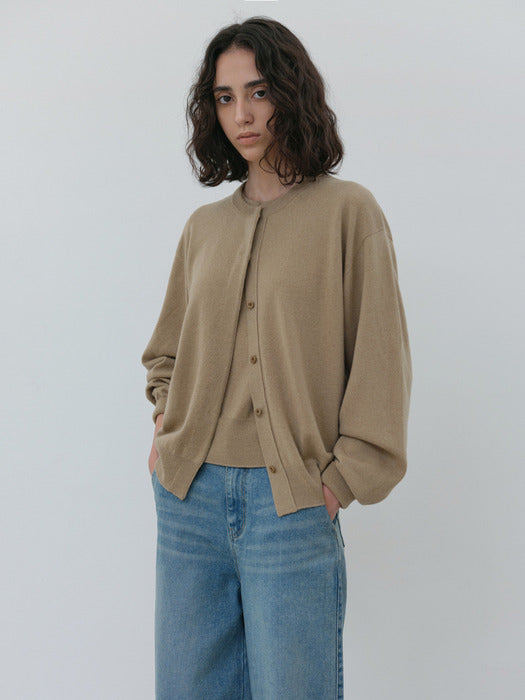 Clothing in beige - Premium quality product image
