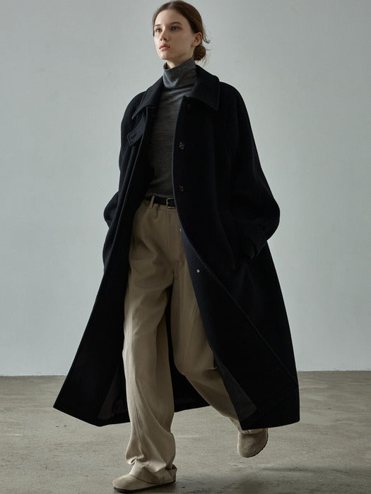 Oversized Cashmere Balmacaan Coat - Black