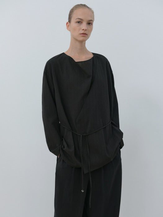 [moia] cowl wrap blouse (black)