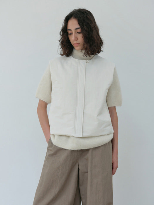 [moia] padded vest (ivory)