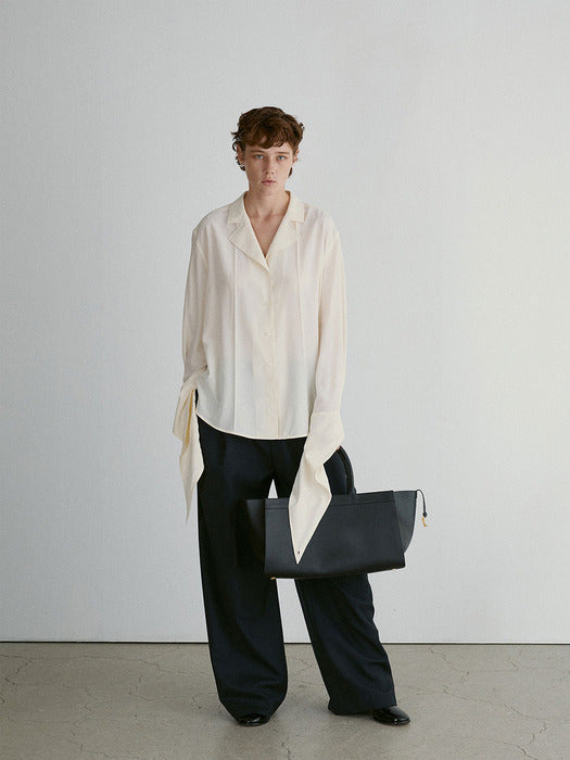 [recto] ELEANOR SLIK BLOUSE (2COLORS)