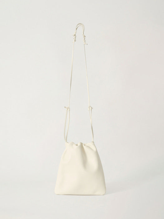 Nothing Written Fatu shoulder bag (Cloud white)
