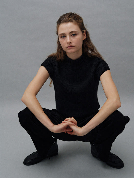 Nothing Written Benico half neck knit (Black)