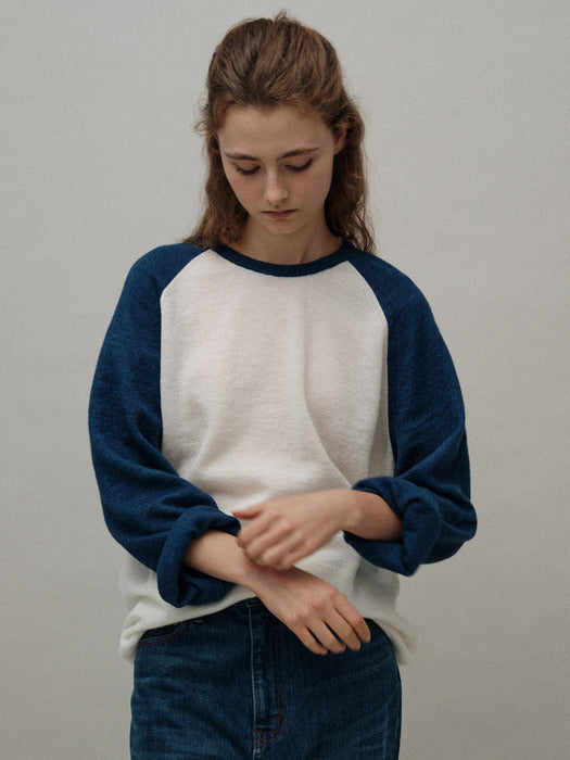 Nothing Written Palie raglan pullover (Ivory / Blue)